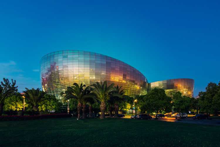 上海东方艺术中心